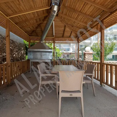 Apartment Calypso In Kestel E4